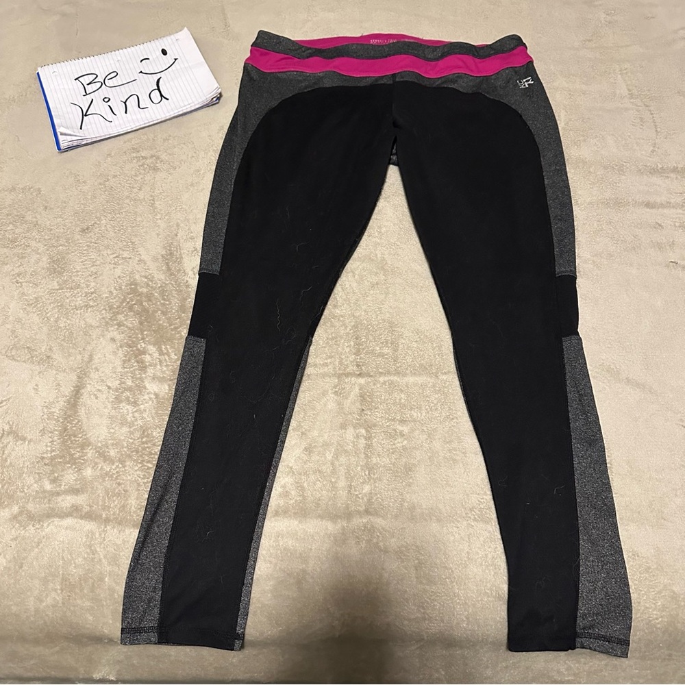 Keneth Cole leggings
